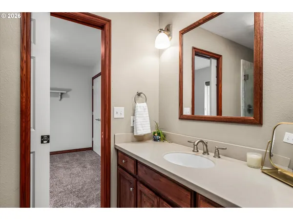 $675,000 | 1424 Wimbledon Place, Springfield, OR 97477