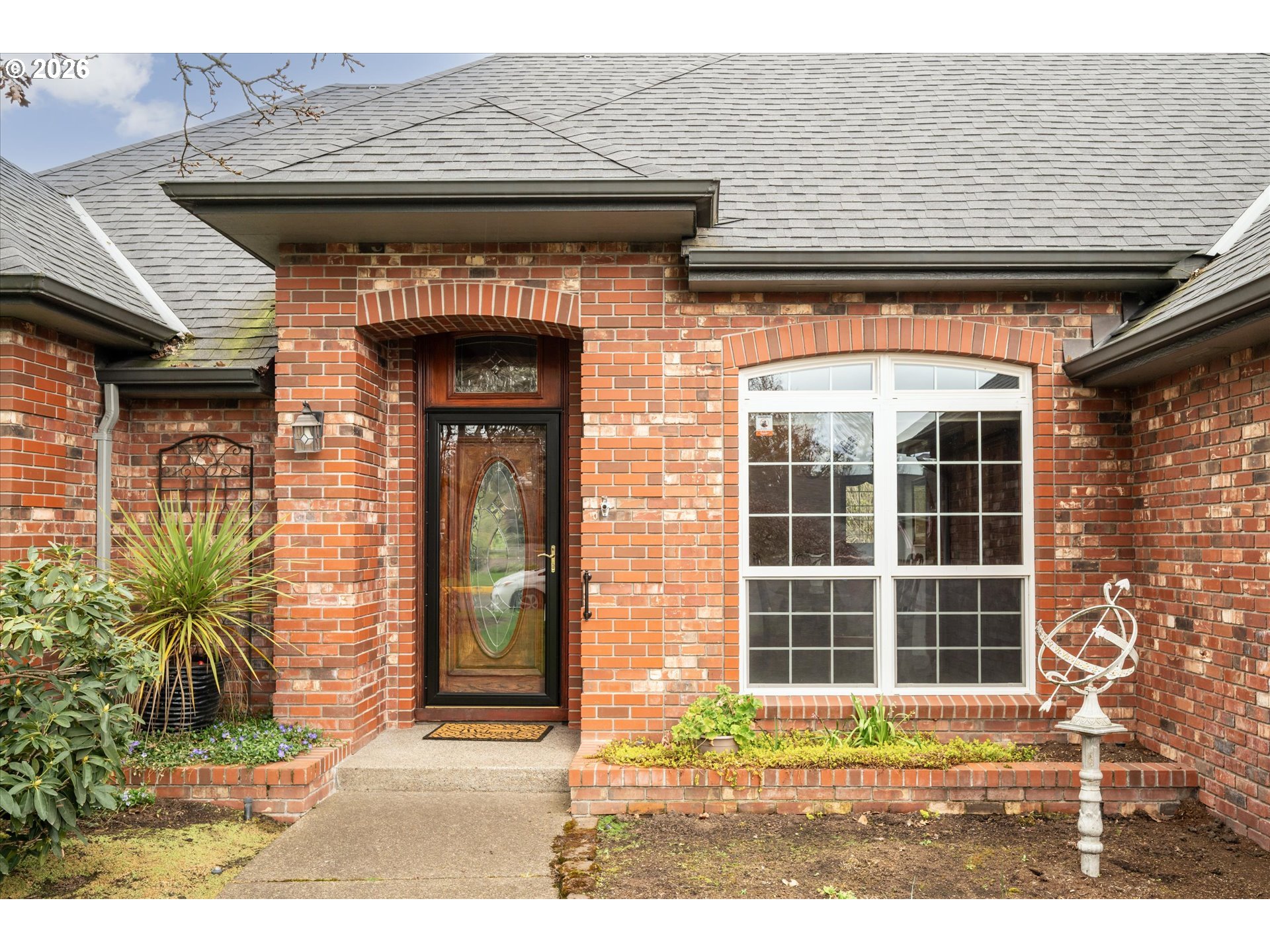 1424 Wimbledon Place Springfield, OR 97477 - Photo 3 of 46