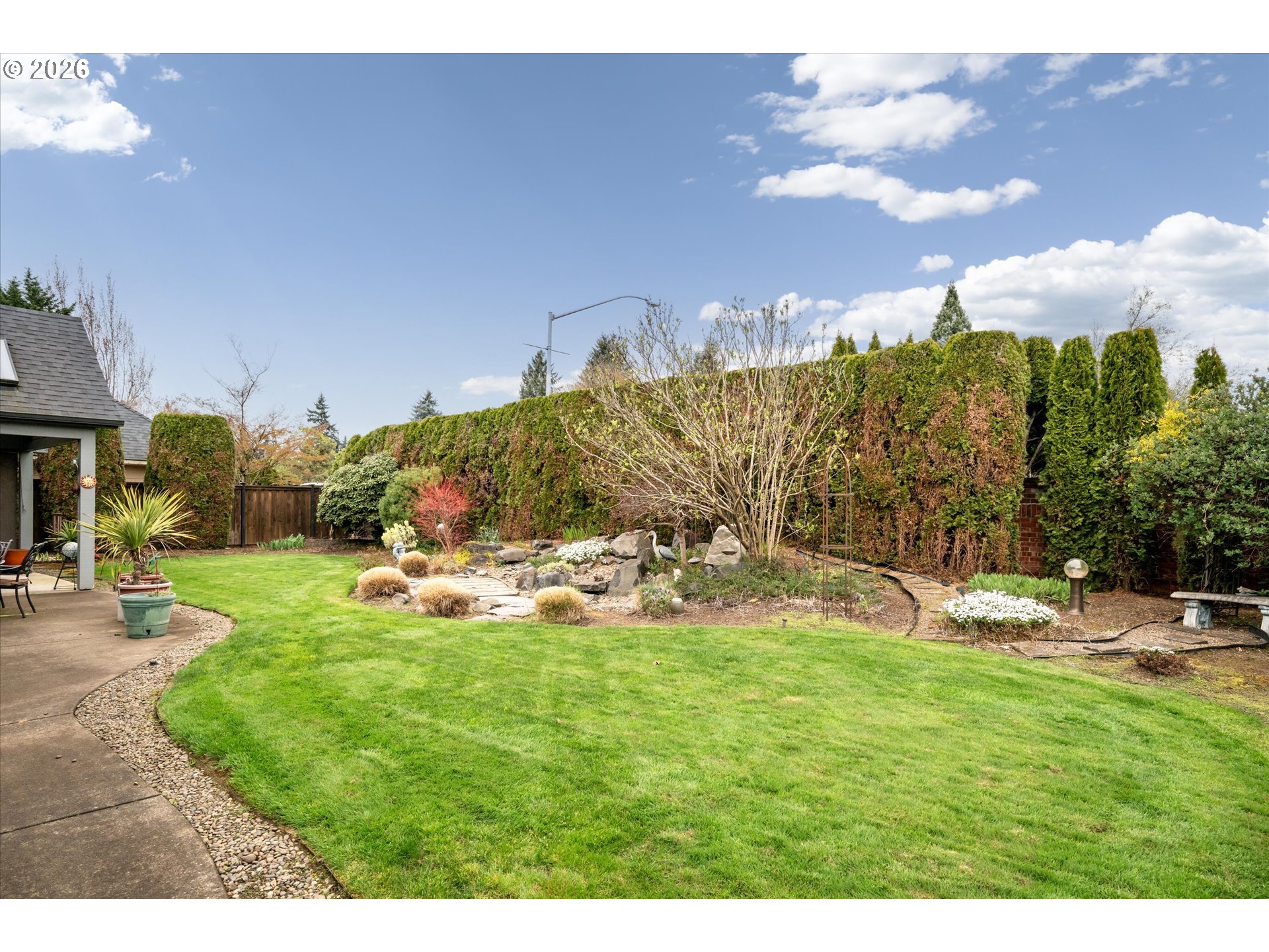 1424 Wimbledon Place Springfield, OR 97477 - Photo 40 of 46