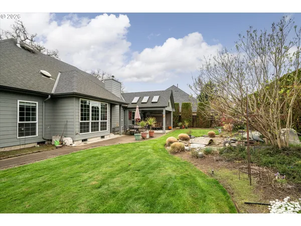 $675,000 | 1424 Wimbledon Place, Springfield, OR 97477