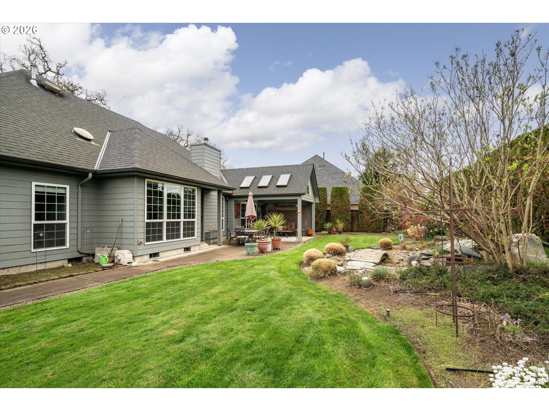 1424 Wimbledon Place Springfield, OR 97477 - Photo 42 of 46