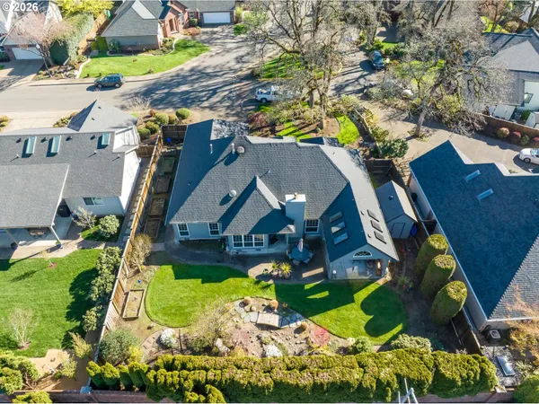 $675,000 | 1424 Wimbledon Place, Springfield, OR 97477