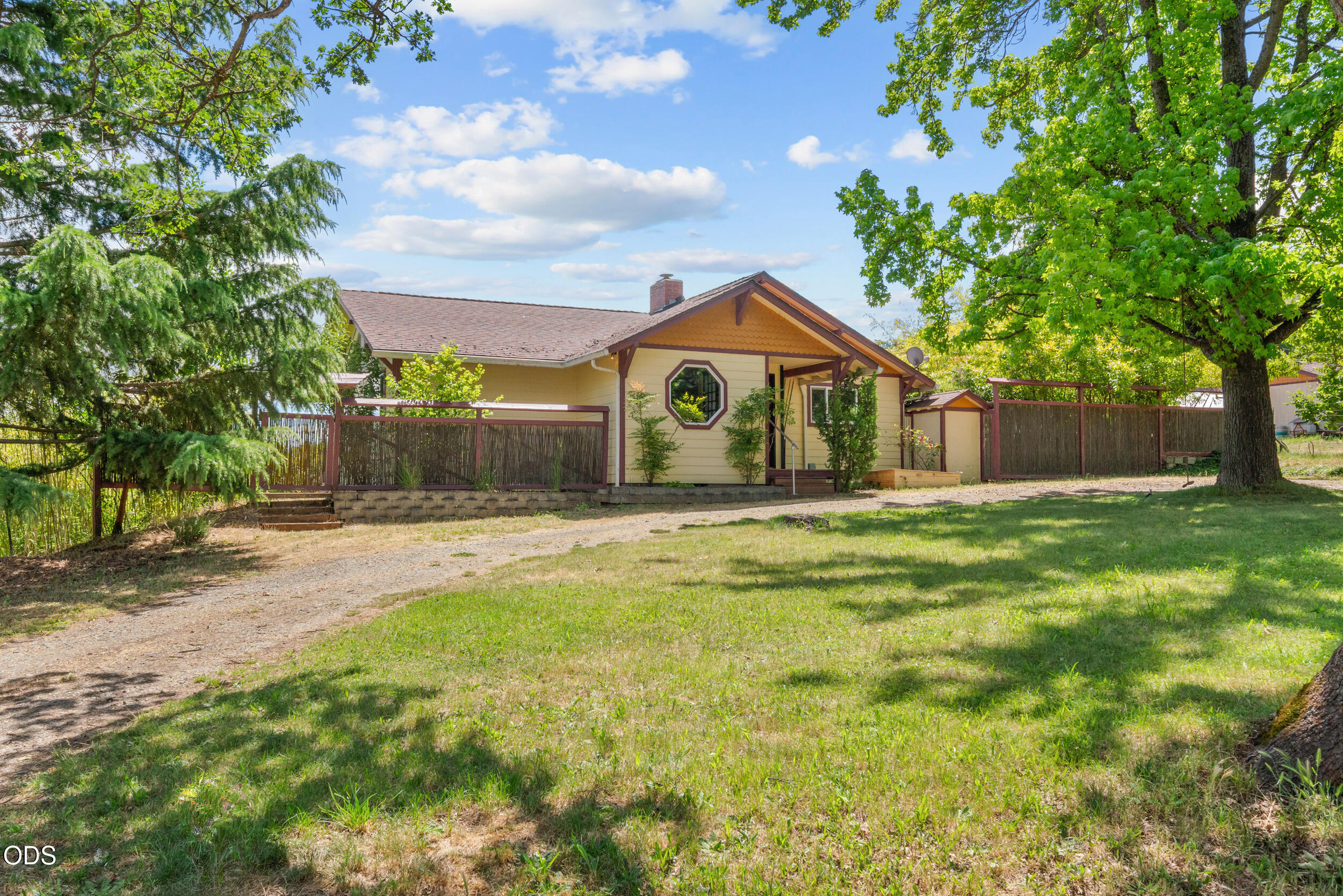 255 Carmen Road Talent, OR 97540 - Photo 31 of 56