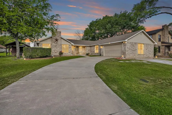 $379,000 | 6878 Kingston Cove Lane, Willis, TX 77318