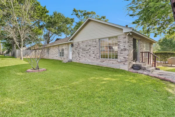 $379,000 | 6878 Kingston Cove Lane, Willis, TX 77318