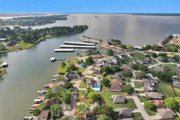 $379,000 | 6878 Kingston Cove Lane, Willis, TX 77318