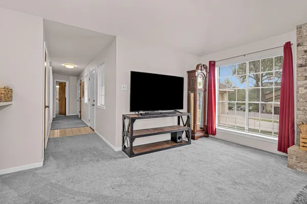 $379,000 | 6878 Kingston Cove Lane, Willis, TX 77318