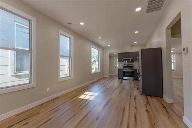 $1,500 | 1516 South 15th Street, Kansas City, KS 66103