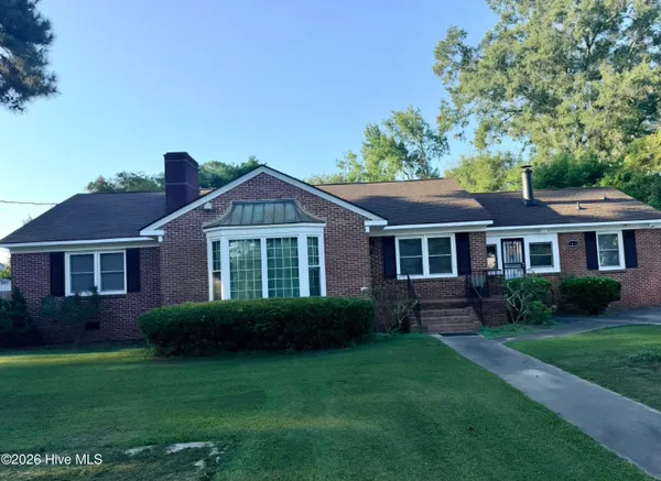 $273,500 | 1210 Meadowood Drive, Kinston, NC 28501