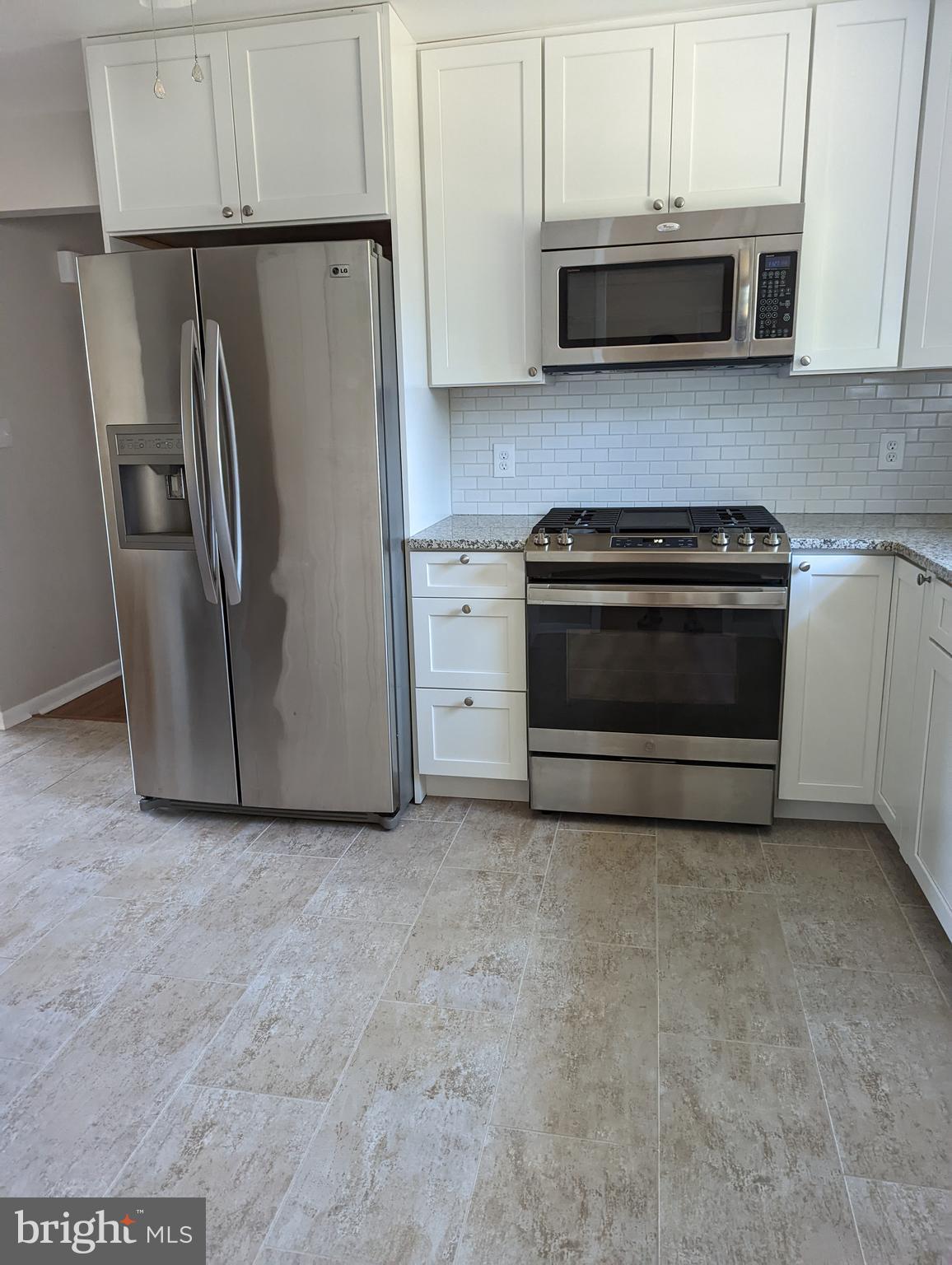 742 Stoverstown Road York, PA 17408 - Photo 8 of 22 Kitchen