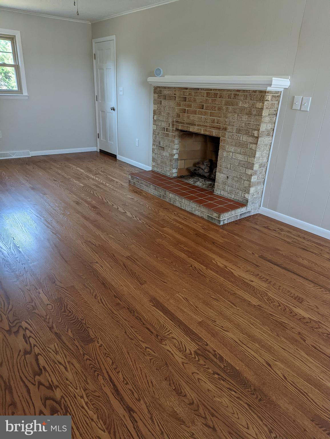 742 Stoverstown Road York, PA 17408 - Photo 10 of 22 Gas fireplace