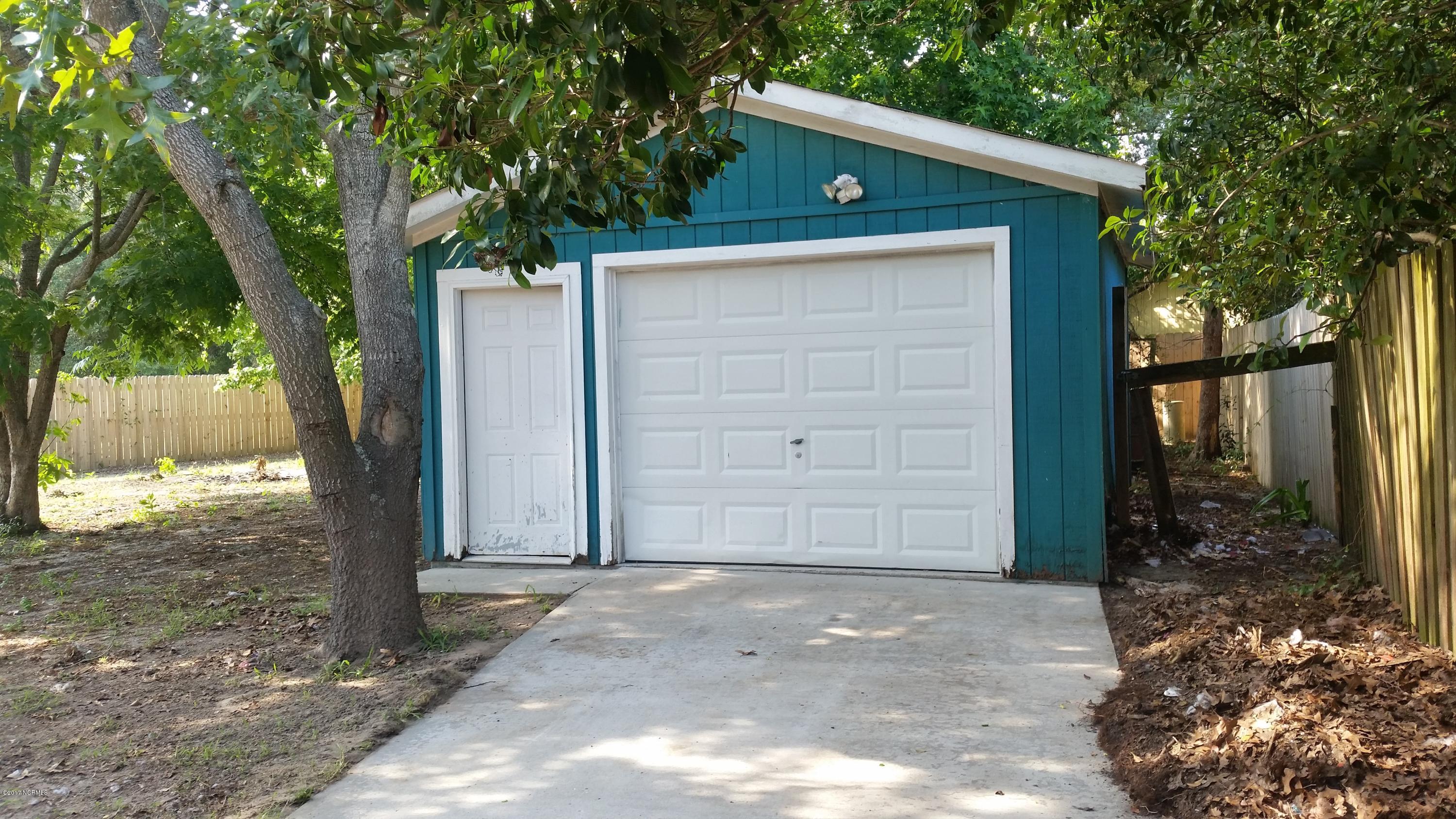 310 Cathay Road Wilmington, NC 28412 - Photo 15 of 17 Shed