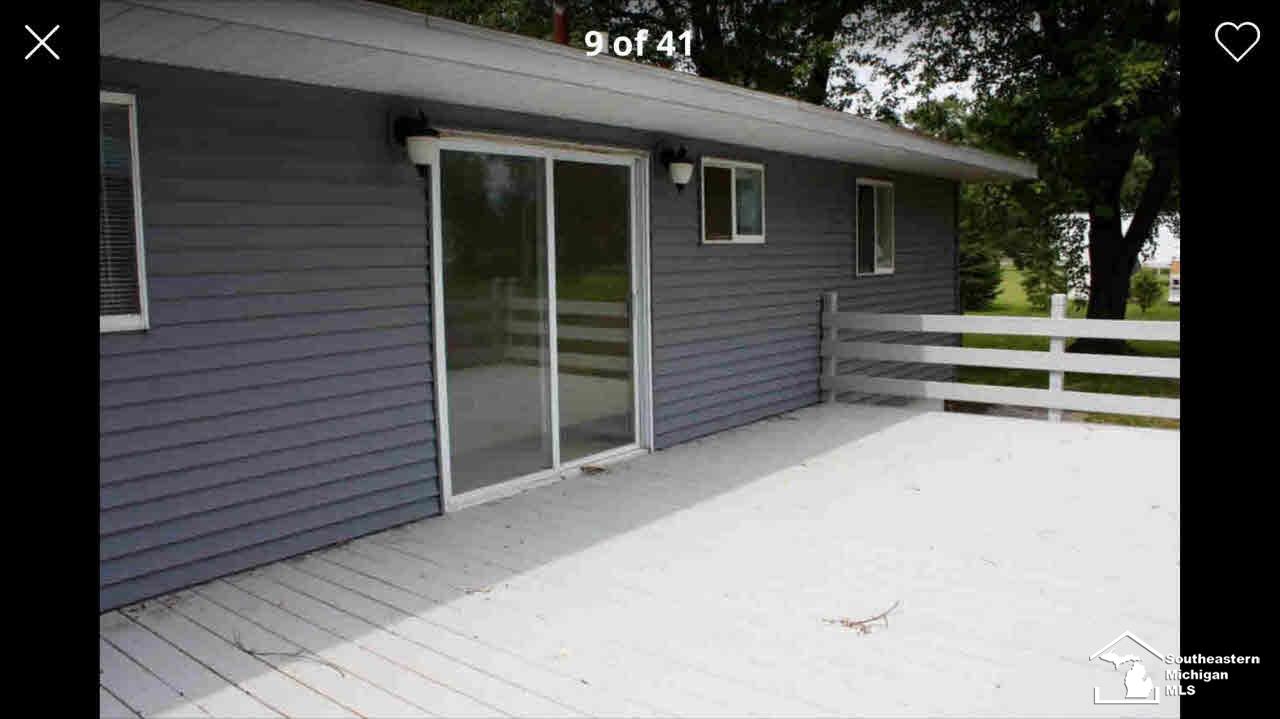 2566 North Raisinville Road Monroe, MI 48162 - Photo 3 of 15 20459116-2.JPG