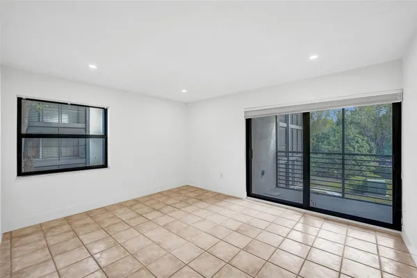 $2,990 | 4040 North Hills Drive, Unit 24, Hollywood, FL 33021