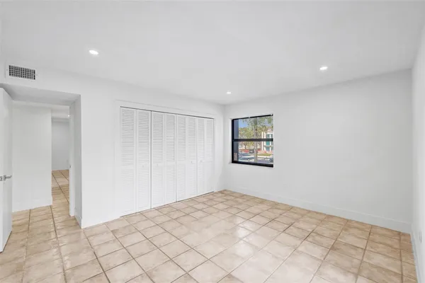 $2,990 | 4040 North Hills Drive, Unit 24, Hollywood, FL 33021
