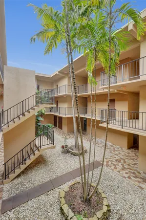 $2,990 | 4040 North Hills Drive, Unit 24, Hollywood, FL 33021