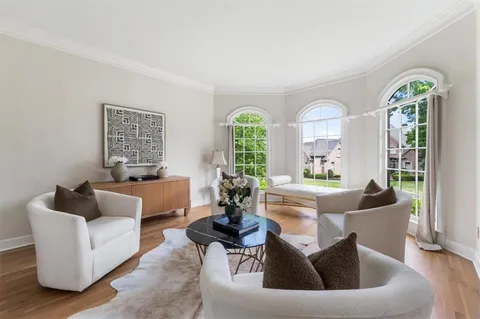 $1,150,000 | 9170 Nesbit Lakes Drive, Alpharetta, GA 30022