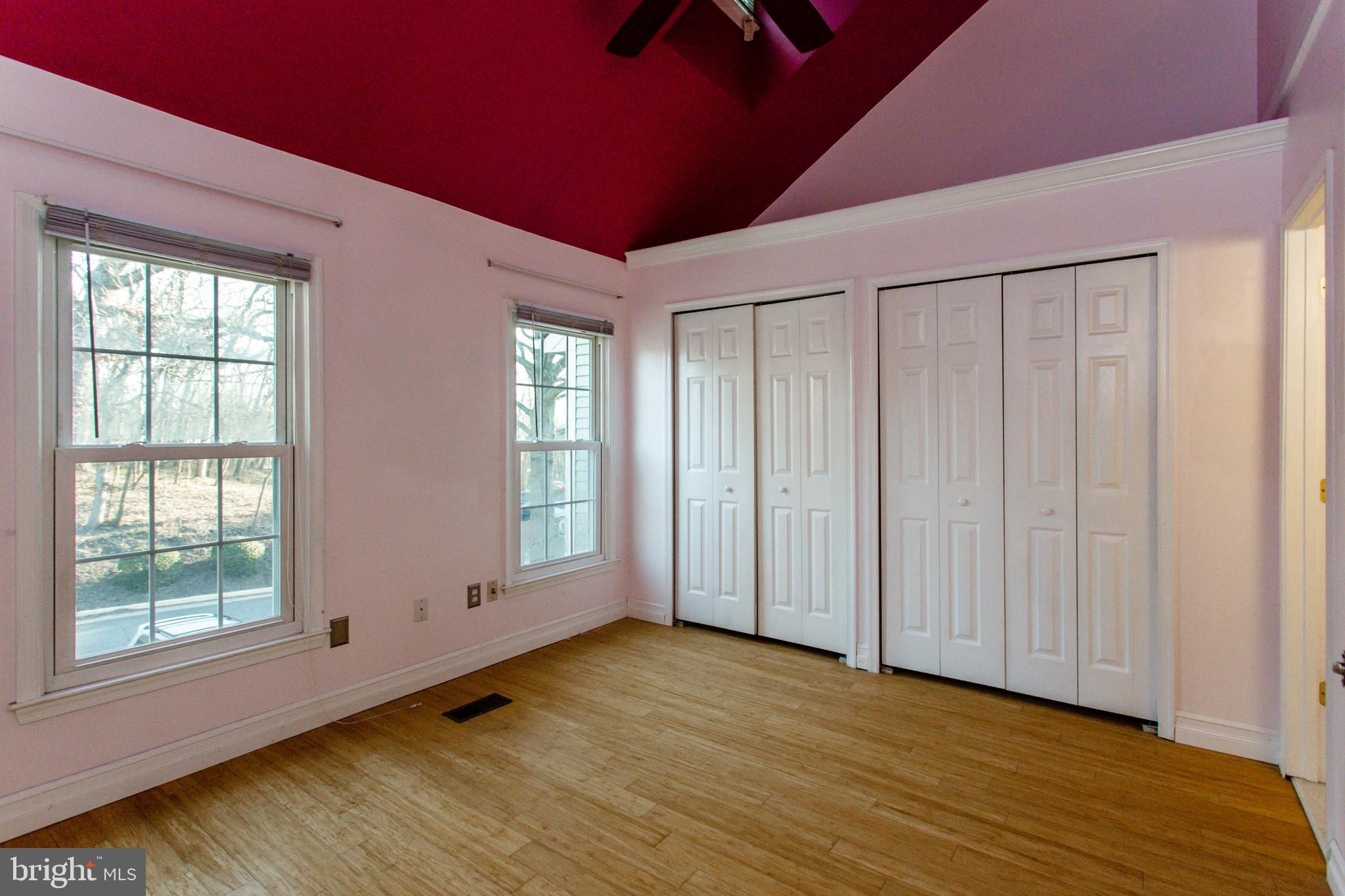 8530 Laurel Oak Drive Springfield, VA 22153 - Photo 11 of 24 Gallery Image 11