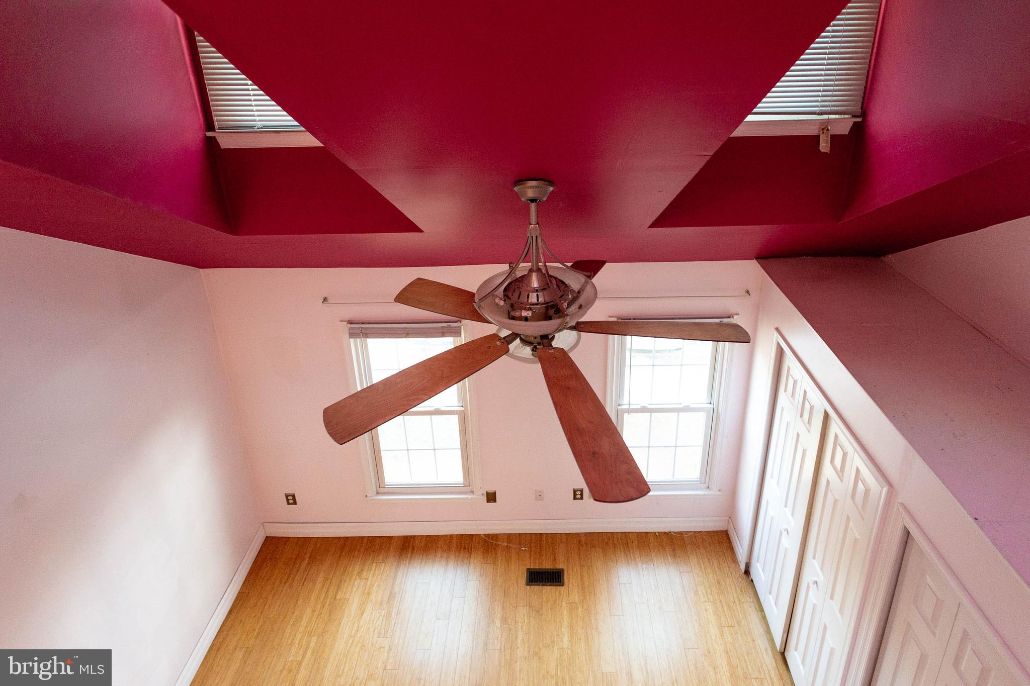 8530 Laurel Oak Drive Springfield, VA 22153 - Photo 14 of 24 Gallery Image 14