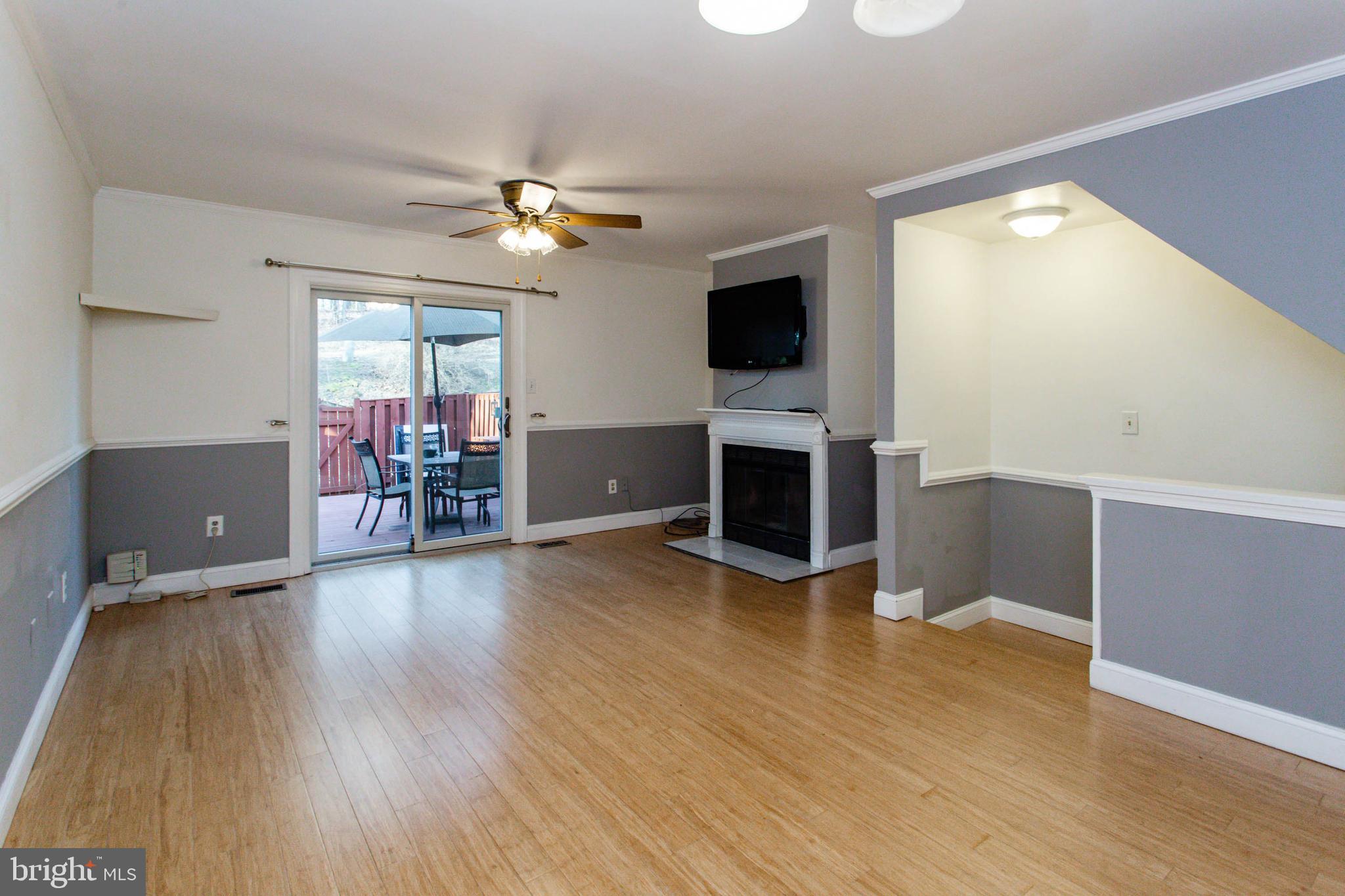 8530 Laurel Oak Drive Springfield, VA 22153 - Photo 3 of 24 Gallery Image 3
