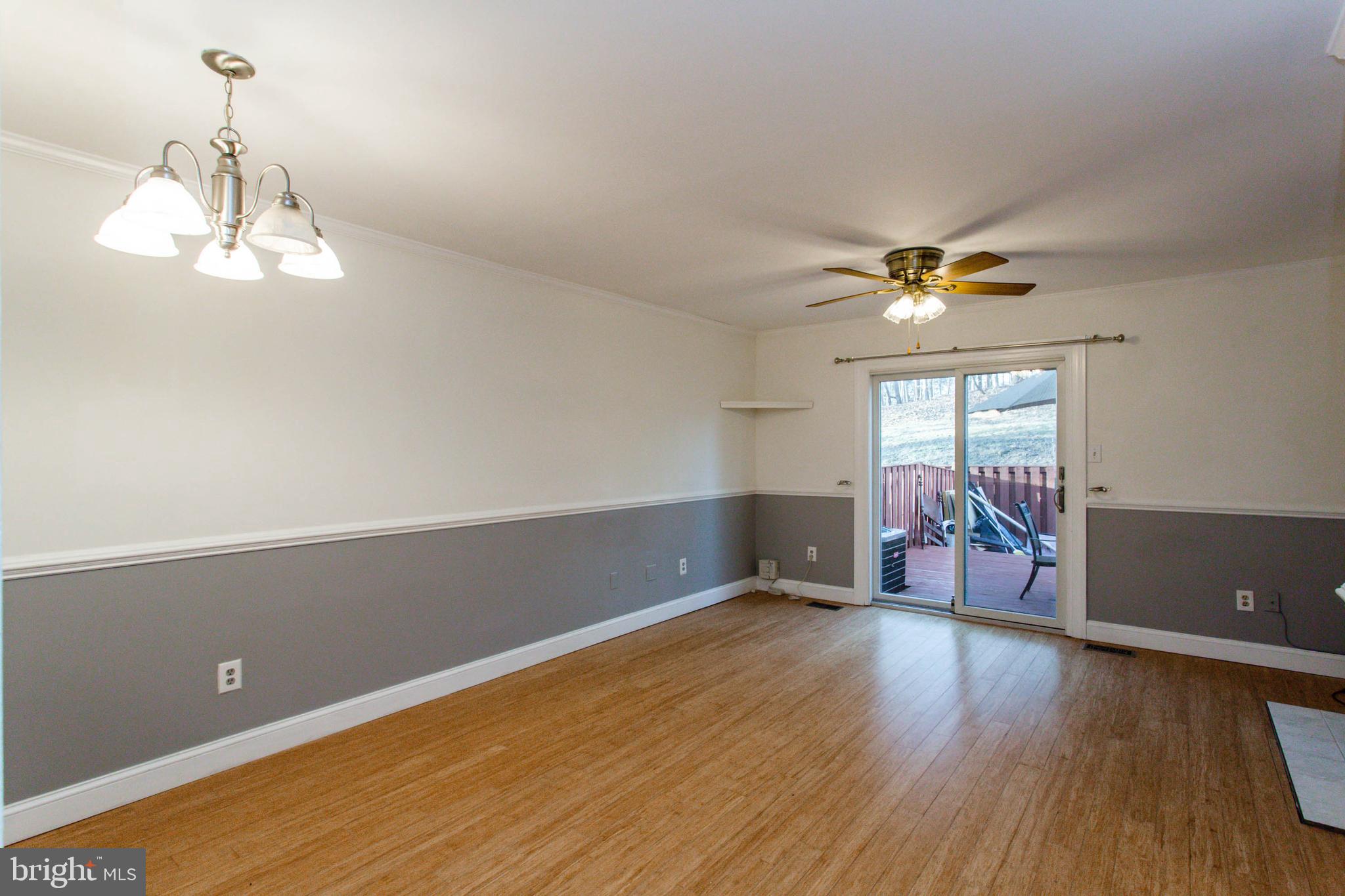8530 Laurel Oak Drive Springfield, VA 22153 - Photo 5 of 24 Gallery Image 5