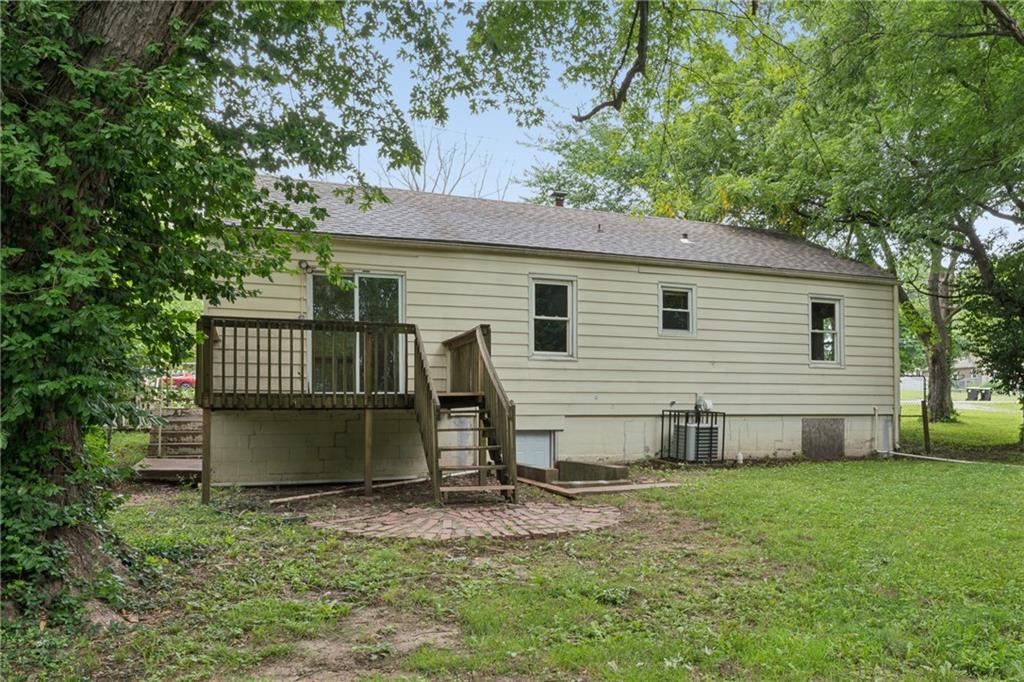 2811 South Northern Boulevard Independence, MO 64052 - Photo 40 of 44