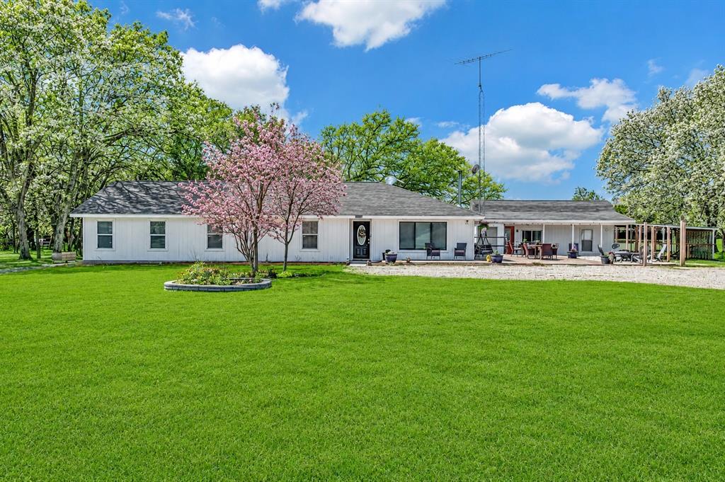 1835 Ft Graham Road Waco, TX 76705 - Photo 1 of 40