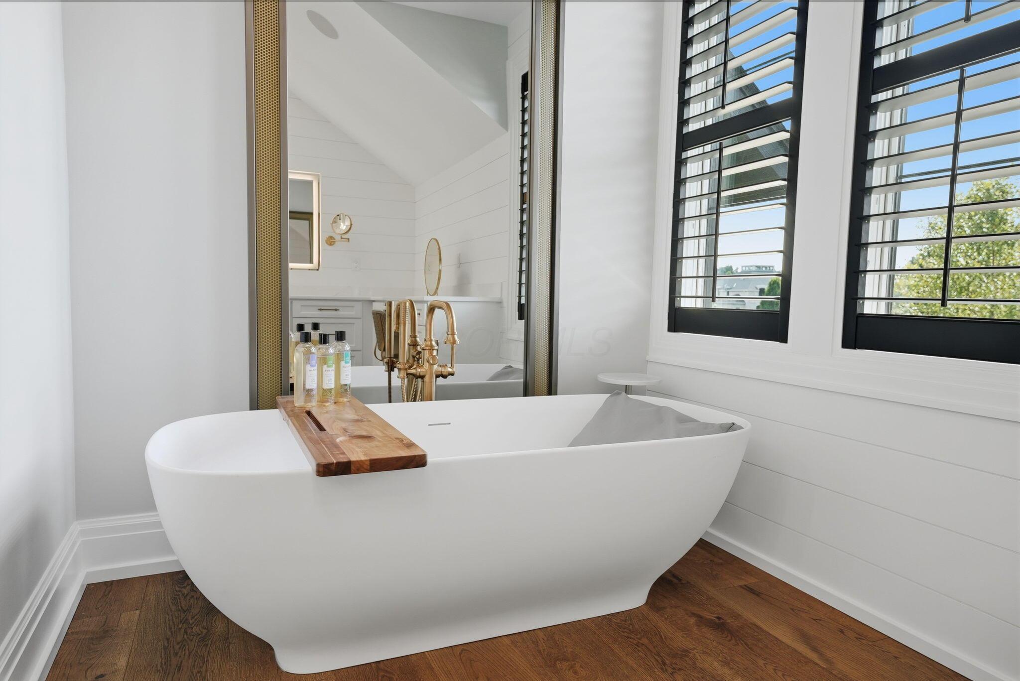 10122 Concord Road Dublin, OH 43017 - Photo 53 of 119 Primary Bath FreeStanding Tub