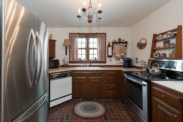 349 Exeter Road Hampton Falls, NH 03844 - Photo 8 of 24 Gallery Image 8