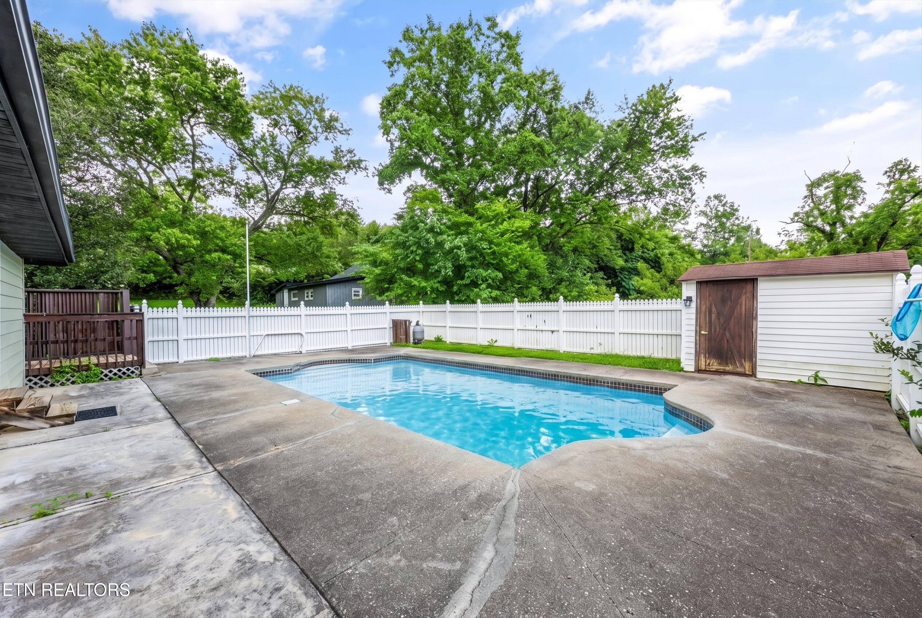 7509 Rising Road Knoxville, TN 37924 - Photo 28 of 35 28-7509 Rising Rd17