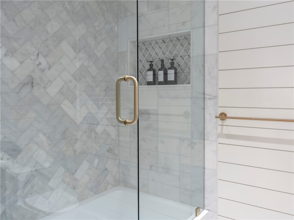 7 Dearborn Street, Unit 1 Newport, RI 02840 - Photo 12 of 14