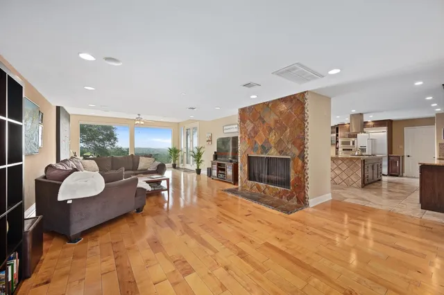 $1,645,000 | 6507 Mesa Drive, Austin, TX 78731