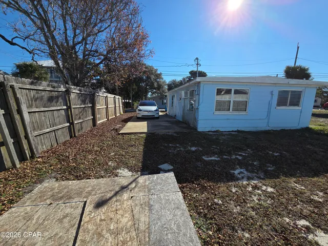 $1,350 | 209 West Toledo Place, Panama City Beach, FL 32413