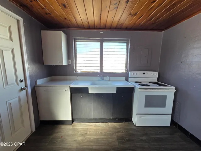 $1,350 | 209 West Toledo Place, Panama City Beach, FL 32413