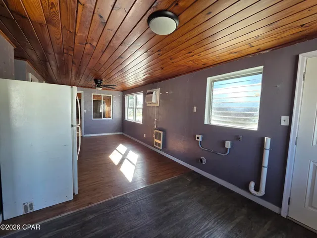 $1,350 | 209 West Toledo Place, Panama City Beach, FL 32413