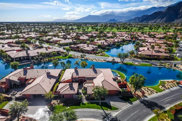$2,500,000 | 50220 Vía Puente, La Quinta, CA 92253
