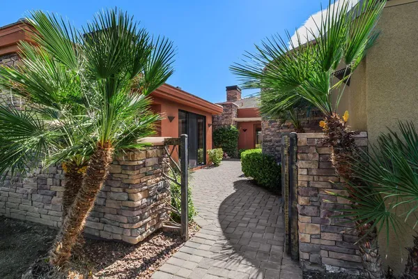 $2,500,000 | 50220 Vía Puente, La Quinta, CA 92253