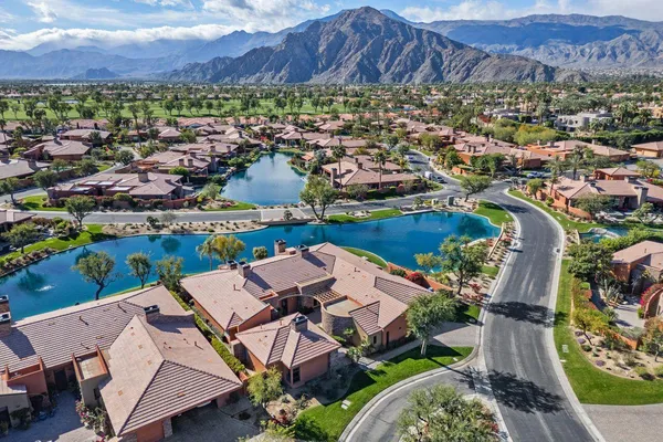 $2,500,000 | 50220 Vía Puente, La Quinta, CA 92253