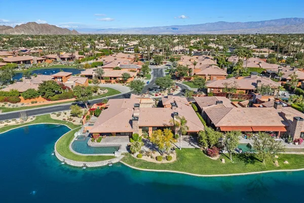 $2,500,000 | 50220 Vía Puente, La Quinta, CA 92253