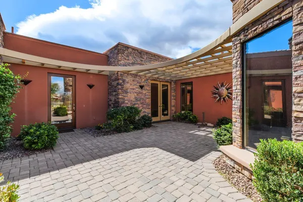$2,500,000 | 50220 Vía Puente, La Quinta, CA 92253