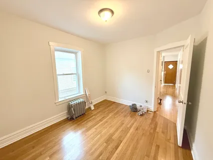 $2,000 | 4819 West Addison Street, Unit 1, Chicago, IL 60641