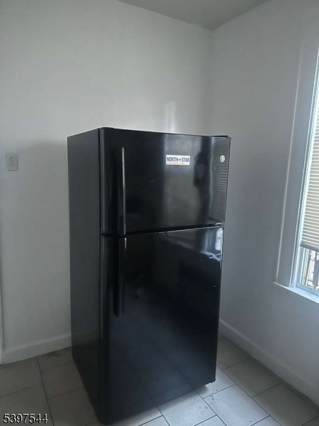 231 Alexander Street, Unit 1L Newark, NJ 07106 - Photo 6 of 6 a view of elevator