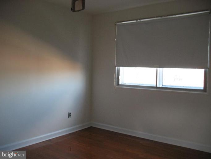5511 Channing Road Baltimore, MD 21229 - Photo 12 of 18 Master Bedroom