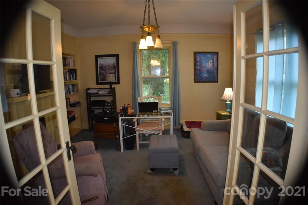 3670 Union Road Gastonia, NC 28056 - Photo 12 of 41 a dining room with furniture and window