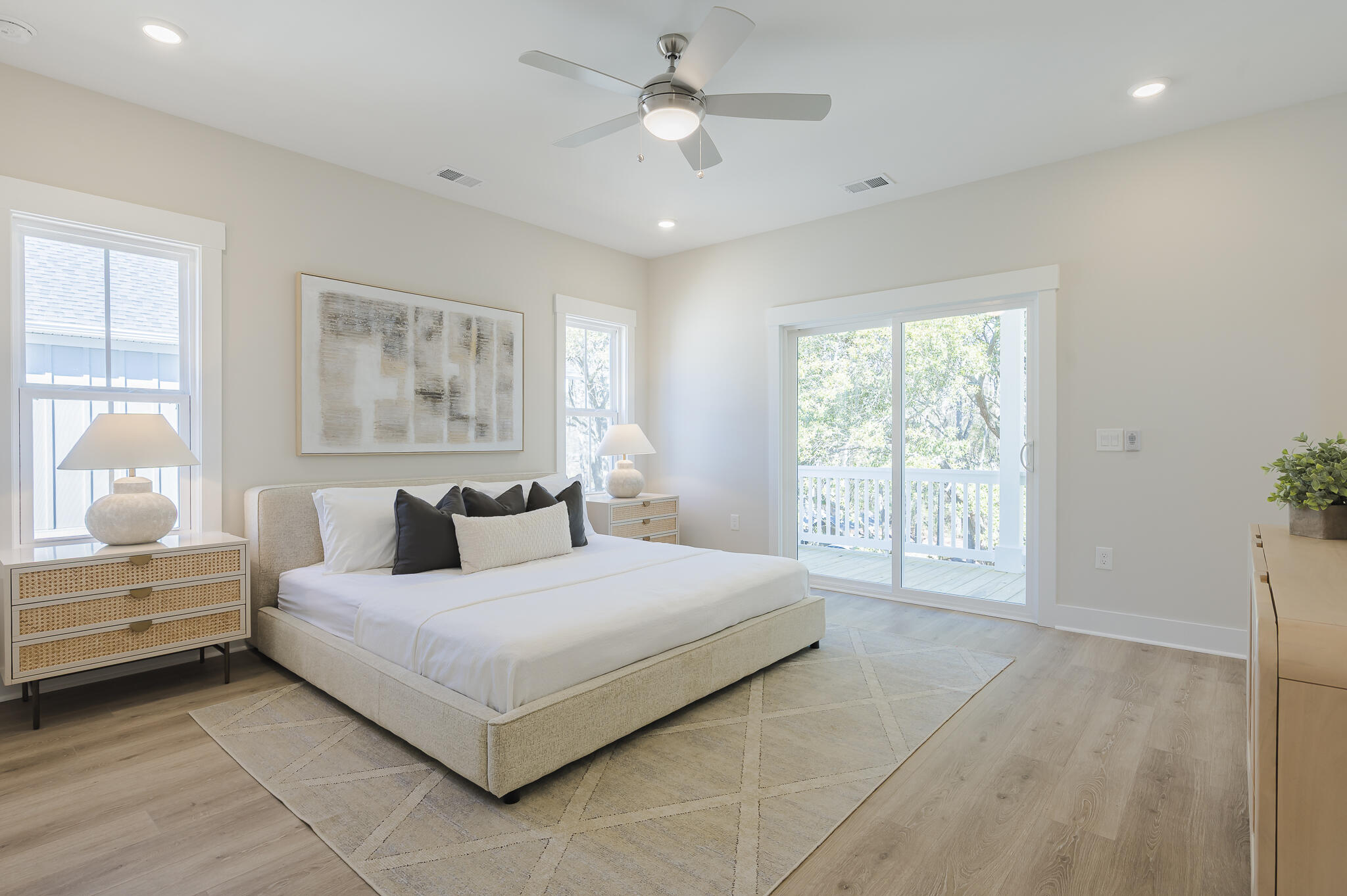 1370 Lucinda Street Mount Pleasant, SC 29466 - Photo 27 of 39 Primary Suite