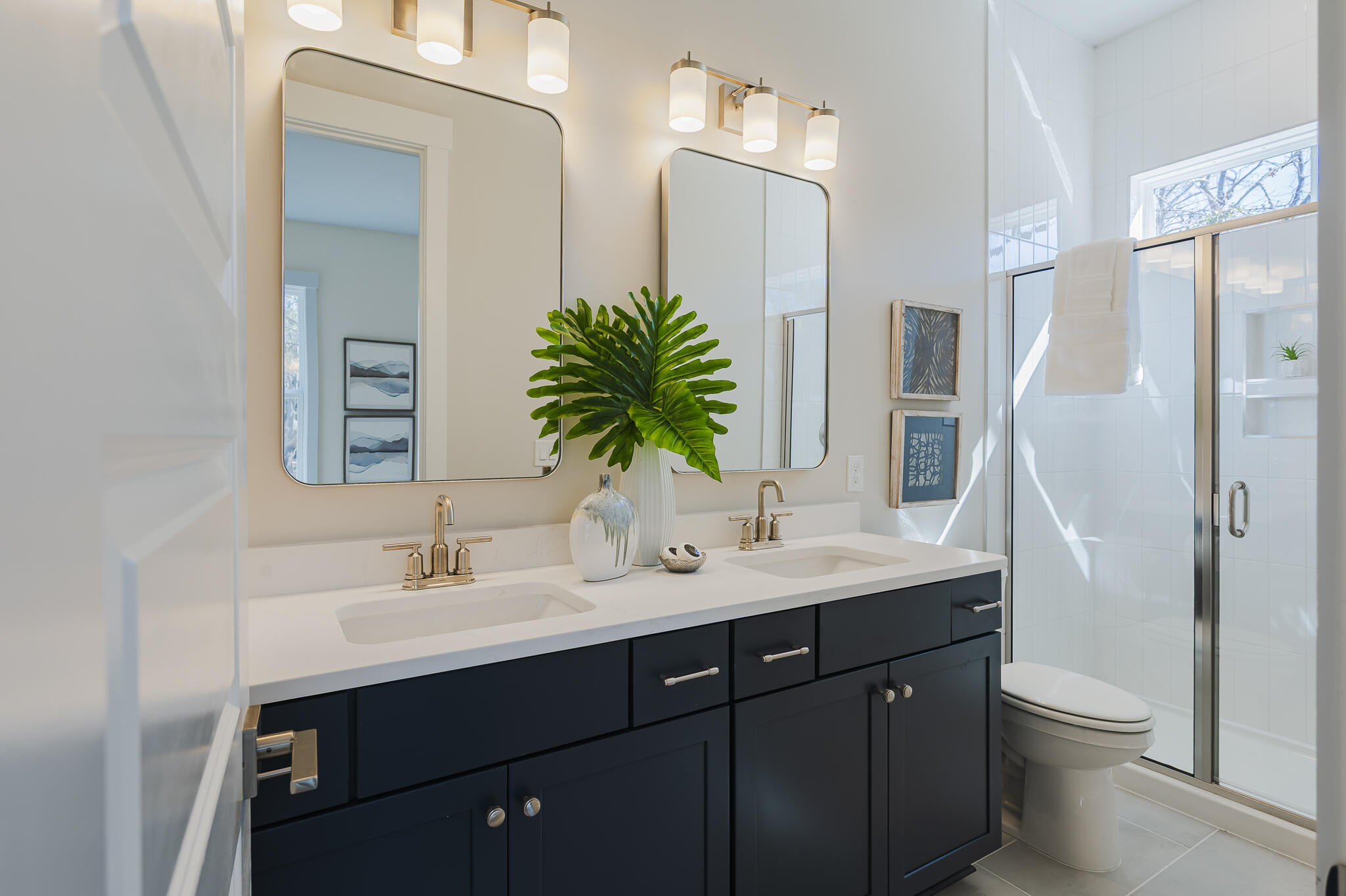 1370 Lucinda Street Mount Pleasant, SC 29466 - Photo 5 of 39 First Floor Bathroom