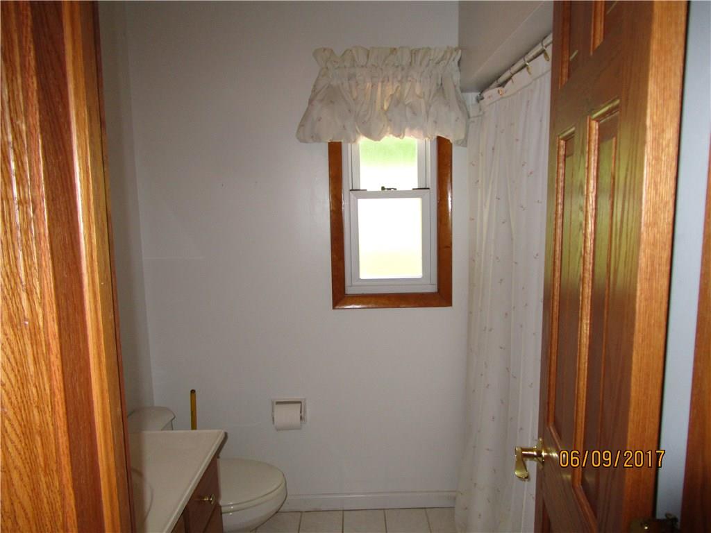 322 School Street McKees Rocks, PA 15136 - Photo 12 of 25