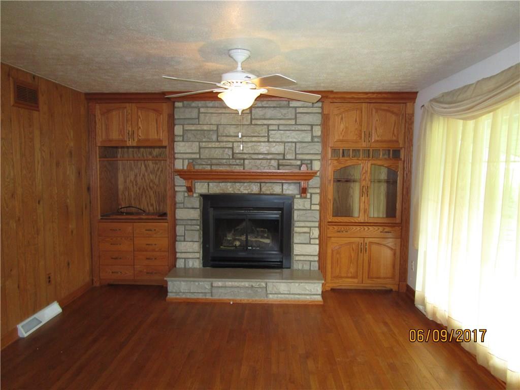 322 School Street McKees Rocks, PA 15136 - Photo 3 of 25