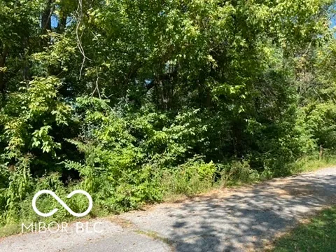 $20,000 | 3020 Sapphire Boulevard, Indianapolis, IN 46268