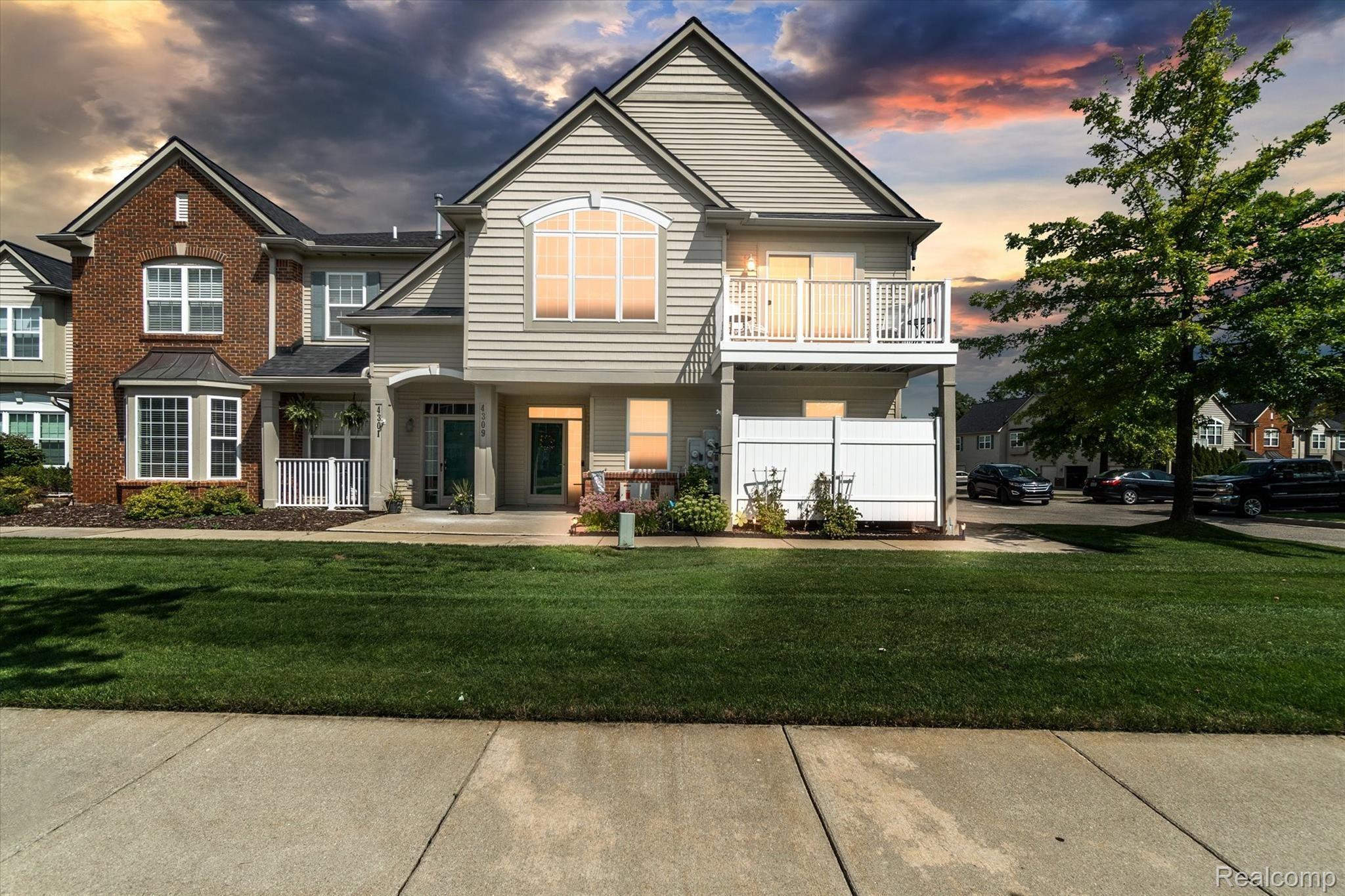 4309 Hampton Ridge Boulevard Howell, MI 48843 - Photo 1 of 38 01-4309-Hampton-Ridge-WindowStill-Real-Estate-Photography-1.jpg